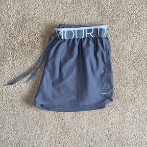 Grey under Armour shorts